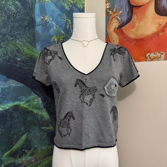 y2k zebra print rhinestone crop top gray v neck edgy glam - Picture 2 of 4